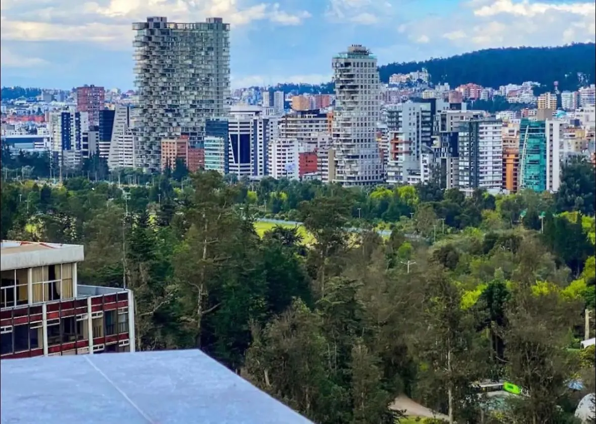 Modern Studio Overlooking The Park Quito 0*,