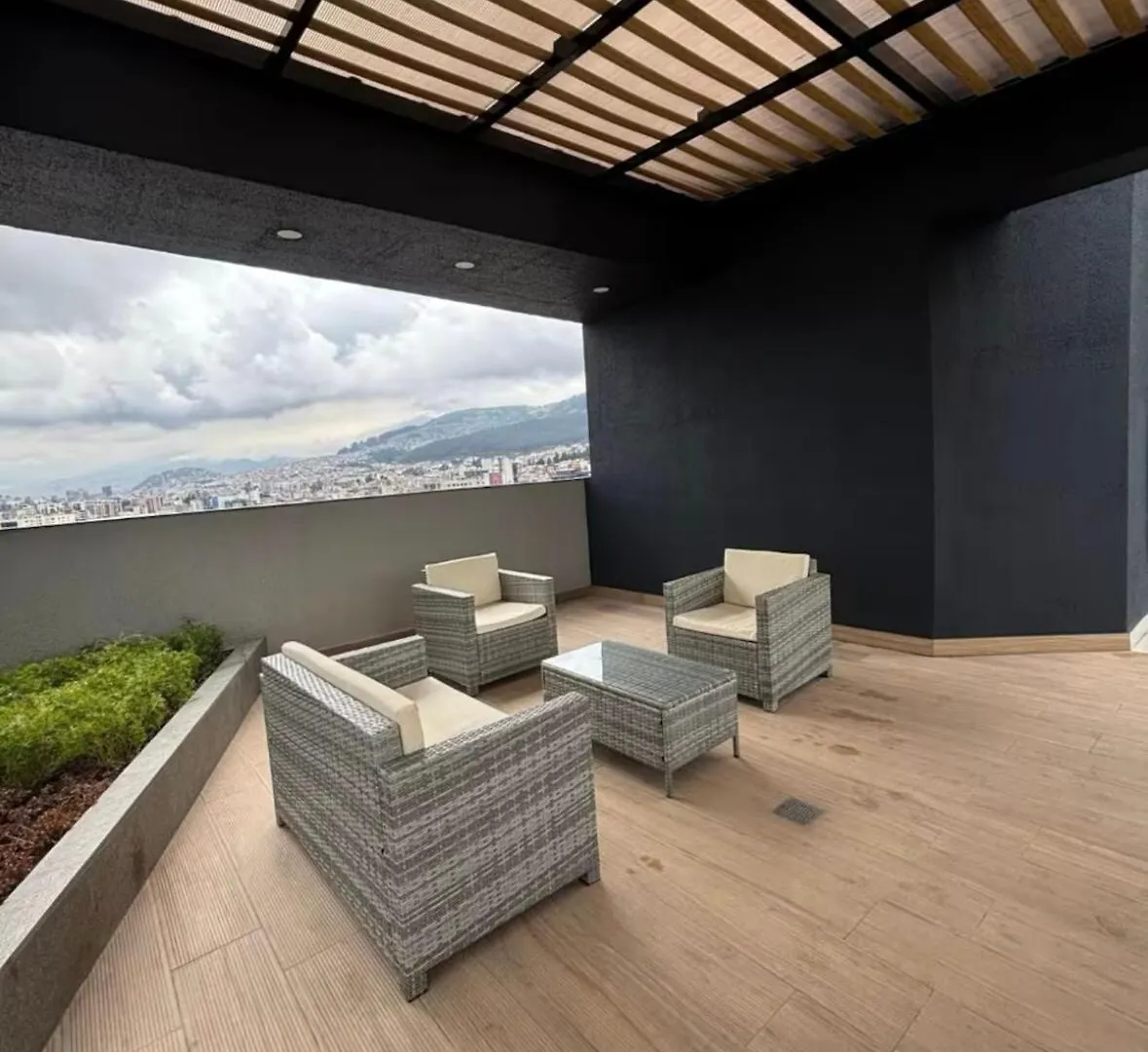 Modern Studio Overlooking The Park Quito Ecuador
